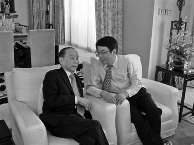 曹光彪祖孫三代:回甬興辦實業反哺故土